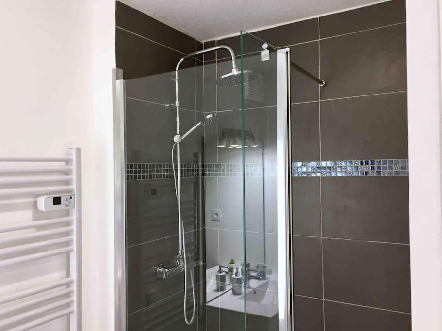 Ma Place Au Sud Aix Parking Aix-en-Provence Ngoại thất bức ảnh
