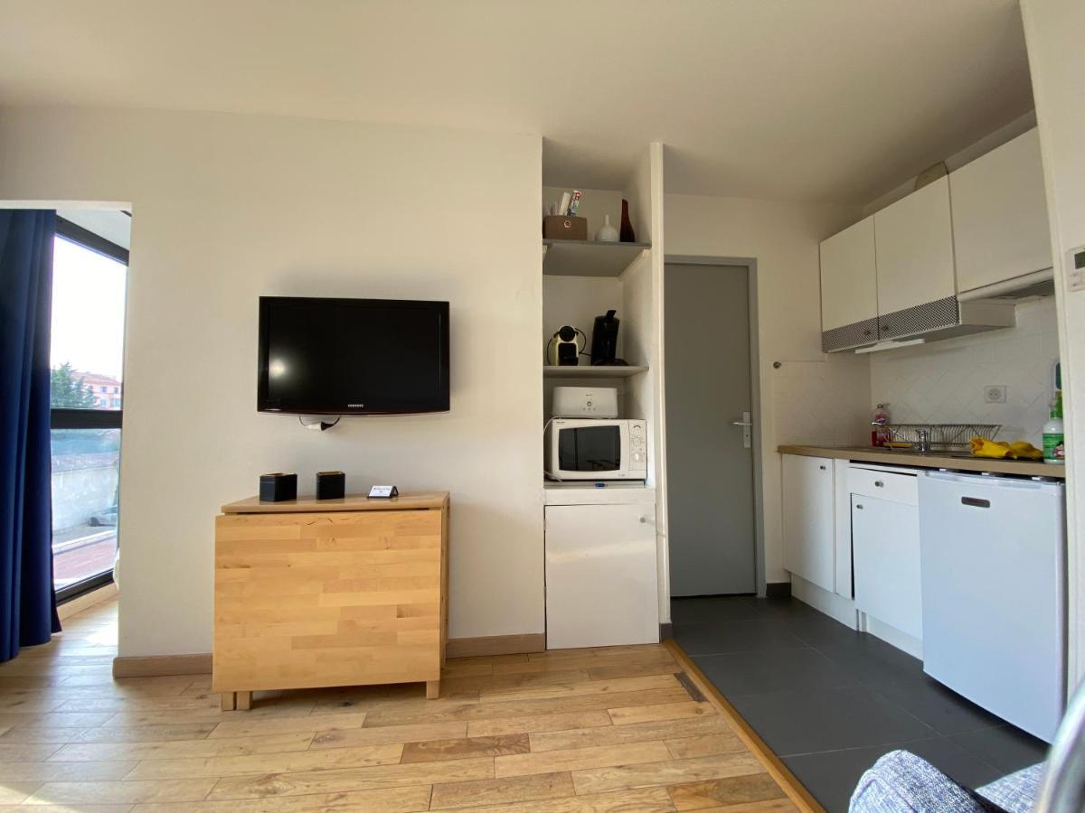 Ma Place Au Sud Aix Parking Aix-en-Provence Ngoại thất bức ảnh